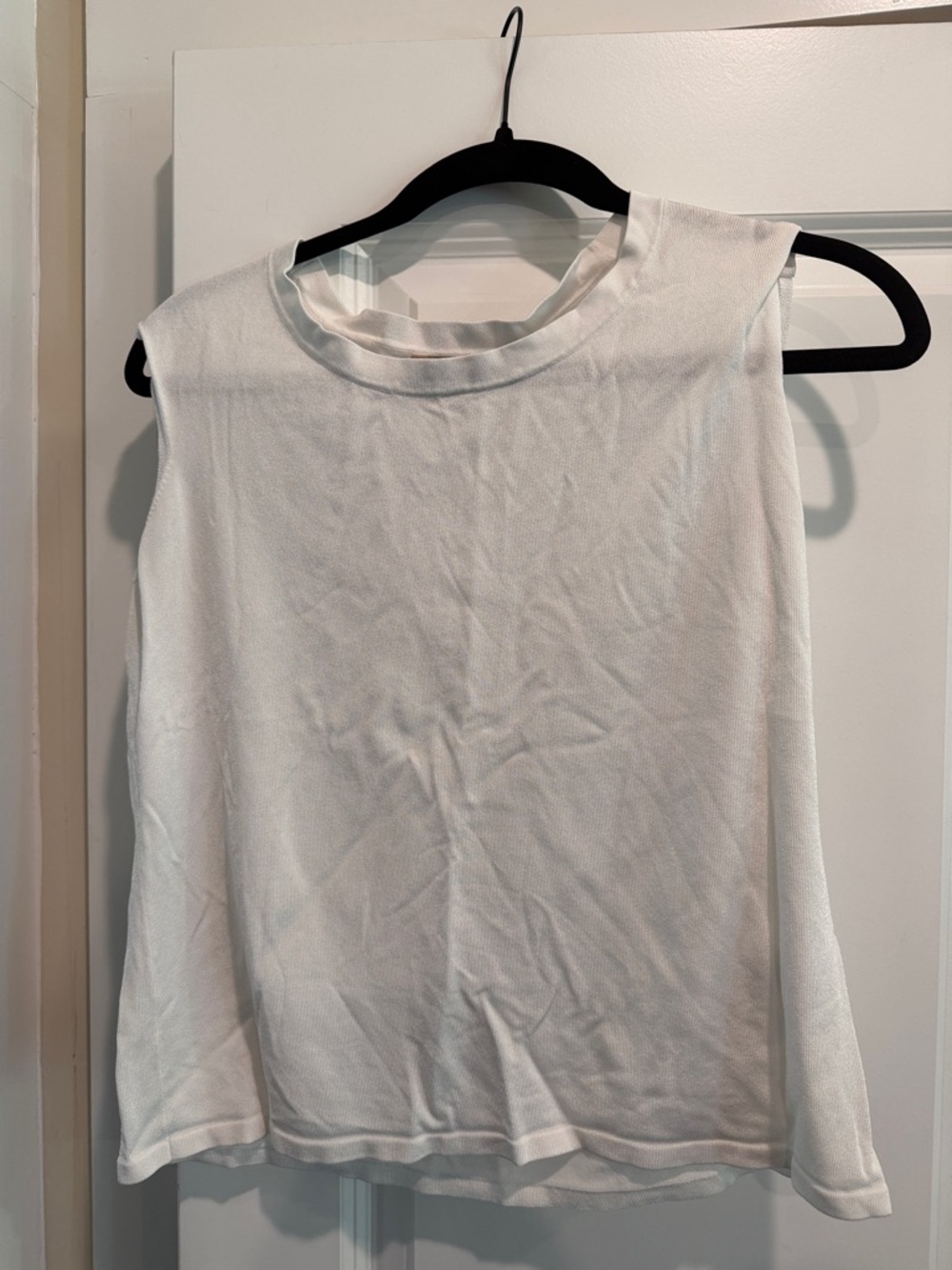 Jones New York Collection White Sleeveless Knit Shell Crew Neck Top‎ Size M